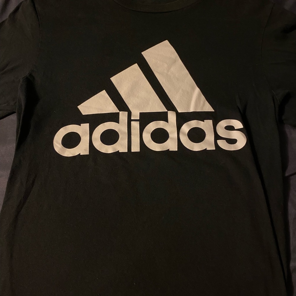 Basic black adidas tee shirt